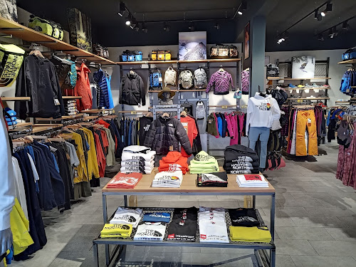 Magasin d'équipements sportifs d'extérieur The North Face Bourg-Saint-Maurice