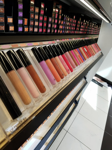 Cosmetics Store «SEPHORA», reviews and photos, 639 E Shaw Ave, Fresno, CA 93710, USA