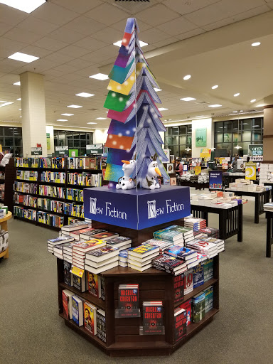 Book Store «Barnes & Noble», reviews and photos, 451 E Altamonte Dr, Altamonte Springs, FL 32701, USA