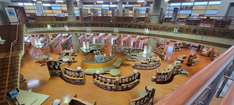 川南町立図書館