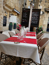 Atmosphère du Restaurant Les Chevaliers de la Tour à Sarlat-la-Canéda - n°16