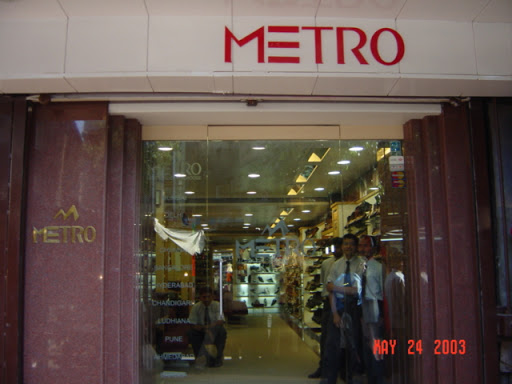 Metro Shoes