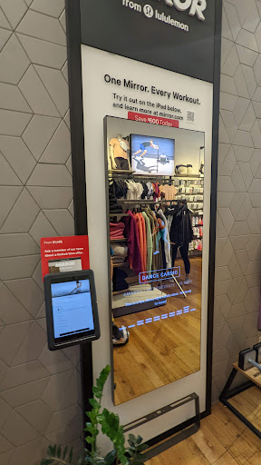 Sportswear Store «lululemon», reviews and photos, 1304 Burlingame Ave, Burlingame, CA 94010, USA