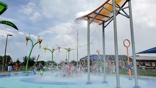 Water Park «Leon Corlew Park & Splash Pad», reviews and photos, E Schwarz St & S Main Street, Edwardsville, IL 62025, USA