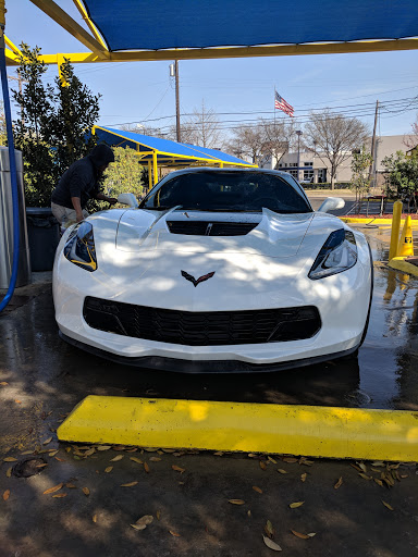 Car Wash «Carmel Car Wash», reviews and photos, 4915 Lemmon Ave, Dallas, TX 75209, USA