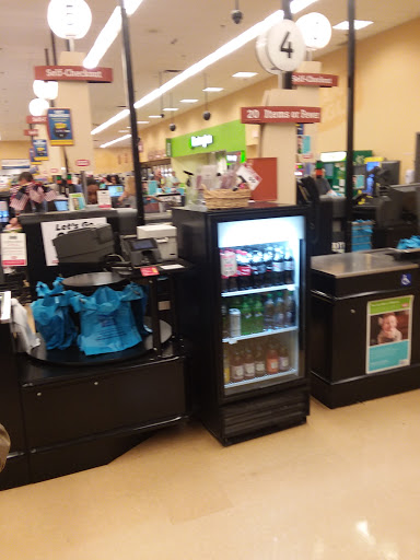 Supermarket «Giant Eagle Supermarket», reviews and photos, 290 E Aurora Rd, Northfield, OH 44067, USA