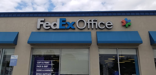 Print Shop «FedEx Office Print & Ship Center», reviews and photos, 212 NJ-18, East Brunswick, NJ 08816, USA