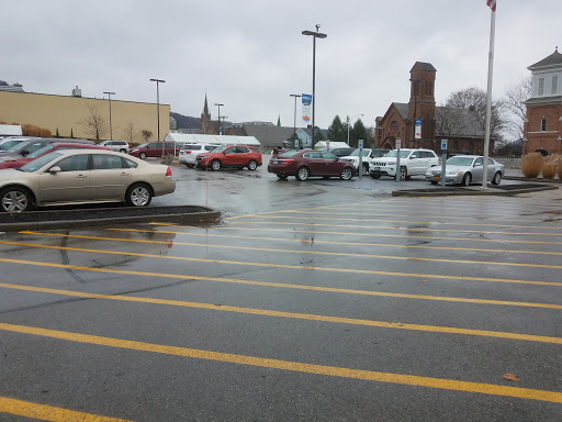 Supermarket «Price Chopper», reviews and photos, 555 E Main St, Little Falls, NY 13365, USA