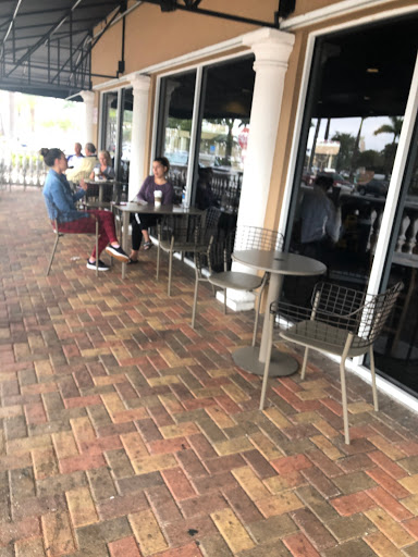 Coffee Shop «Starbucks», reviews and photos, 1805 E Hallandale Beach Blvd, Hallandale Beach, FL 33009, USA