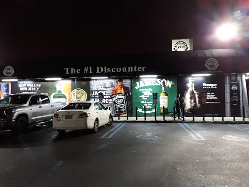 Liquor Store «Bayway World of Liquors», reviews and photos, 639 Bayway, Elizabeth, NJ 07202, USA