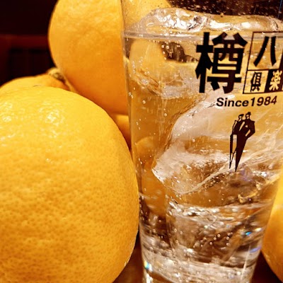 隠れ酒場おかべ