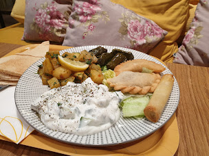 Photo n°28 de La cantine libanaise - Carré Sénart à Lieusaint ()