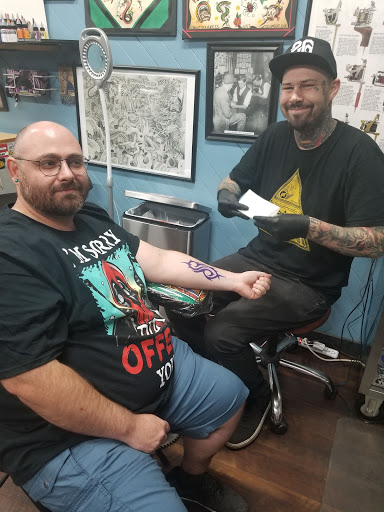 Tattoo Shop «High Street Tattoo Columbus», reviews and photos, 872 N High St, Columbus, OH 43215, USA