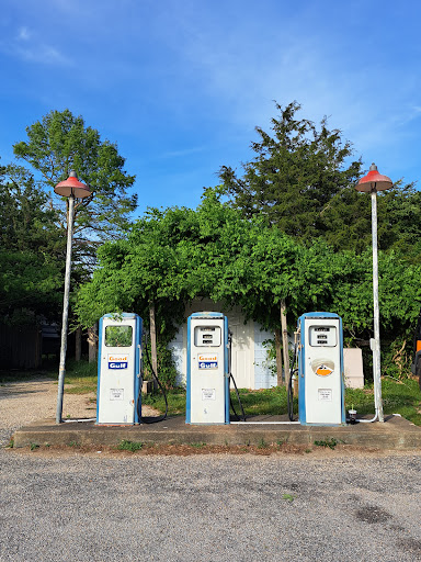 Variety Store «Springs General Store», reviews and photos, 29 Old Stone Hwy, East Hampton, NY 11937, USA