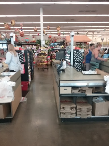 Supermarket «Hy-Vee», reviews and photos, 2323 W Broadway, Council Bluffs, IA 51501, USA