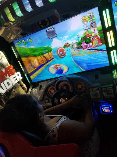 Shopping Mall «The Mall at The Source», reviews and photos, 1504 Old Country Rd, Westbury, NY 11590, USA