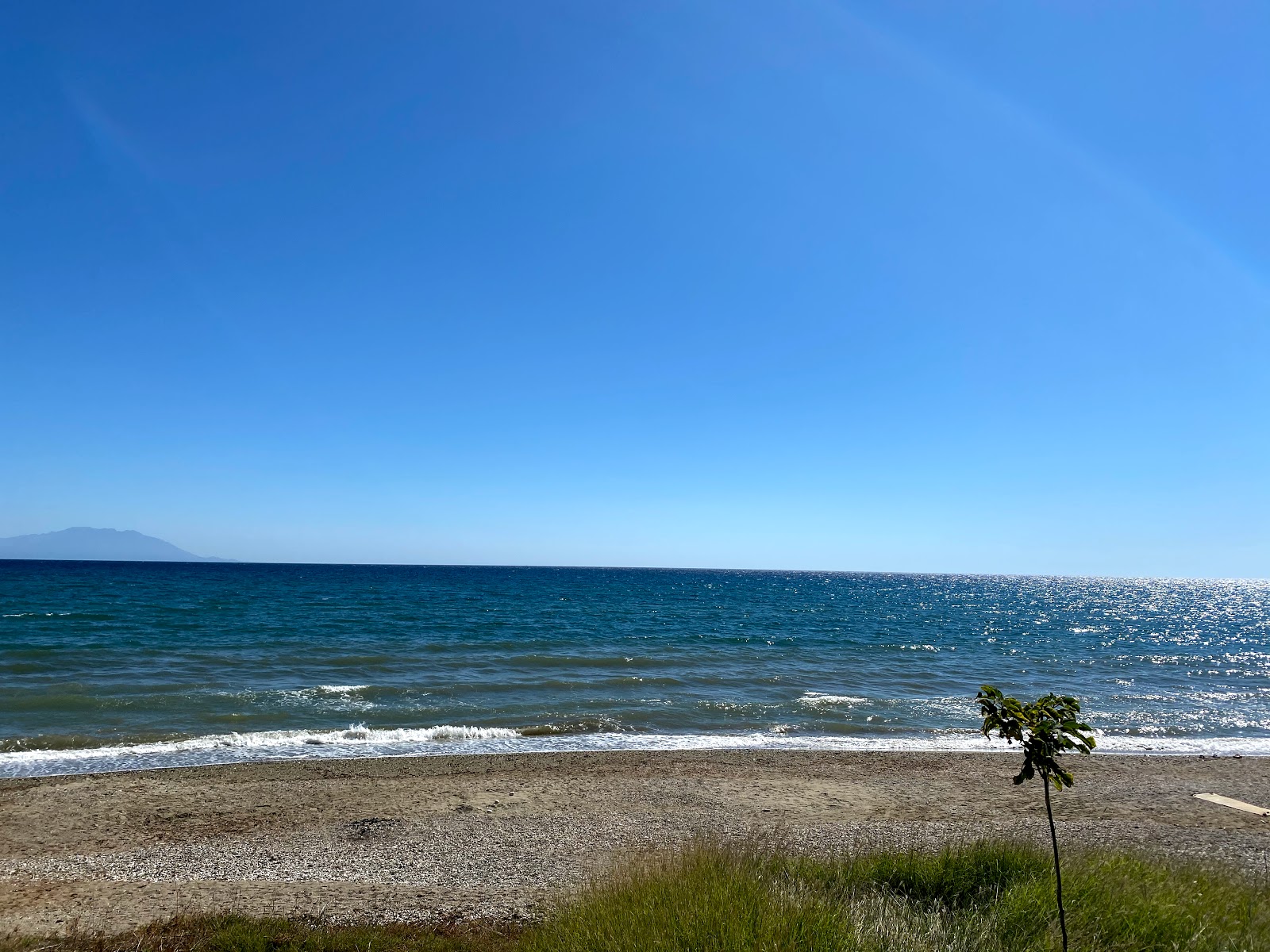 Photo de Paralia Alkionas avec rivage droit, long