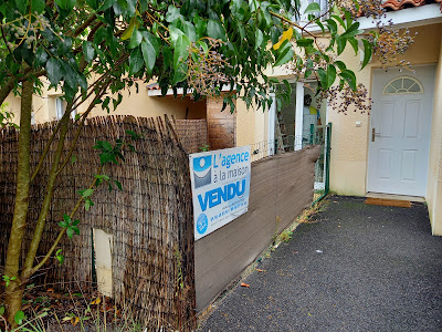 L'agence à la maison de Tosse à Tosse