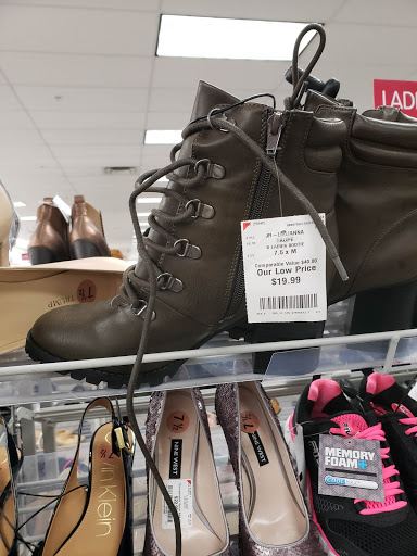 Clothing Store «Burlington Coat Factory», reviews and photos, 600 Northtown Dr, Blaine, MN 55434, USA