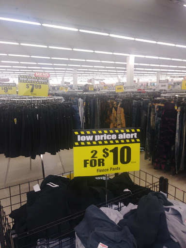 Shopping Mall «Washington Square Mall.», reviews and photos, 4849 W North Ave, Chicago, IL 60639, USA