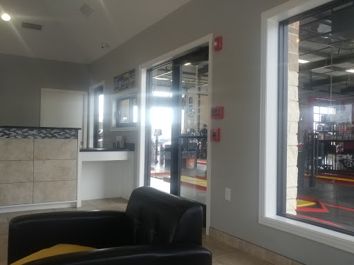 Auto Repair Shop «Kwik Kar Lube & Auto Repair», reviews and photos, 1049 Marsh Ln, Carrollton, TX 75006, USA