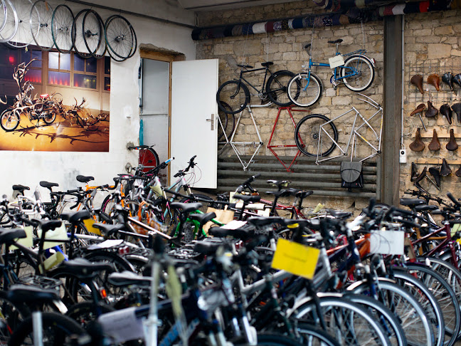 Rezensionen über Zweifach Velos Reparaturen & Secondhand-Kleider in Basel - Fahrradgeschäft