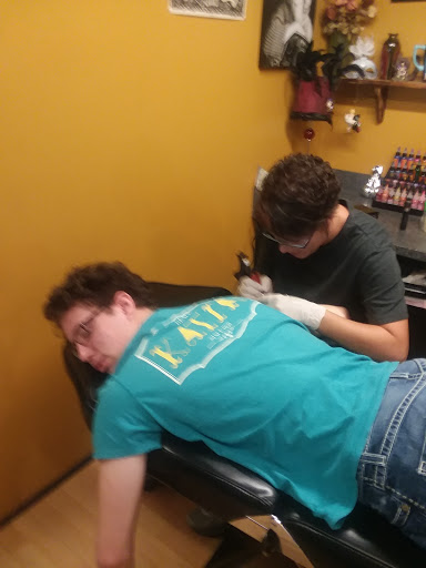 Tattoo Shop «Dockside Tattoo Co», reviews and photos, 3505 TX-146, Bacliff, TX 77518, USA