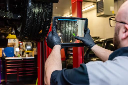 Auto Repair Shop «Honest-1 Auto Care Diffley77», reviews and photos, 4195 Nicols Rd, Eagan, MN 55122, USA