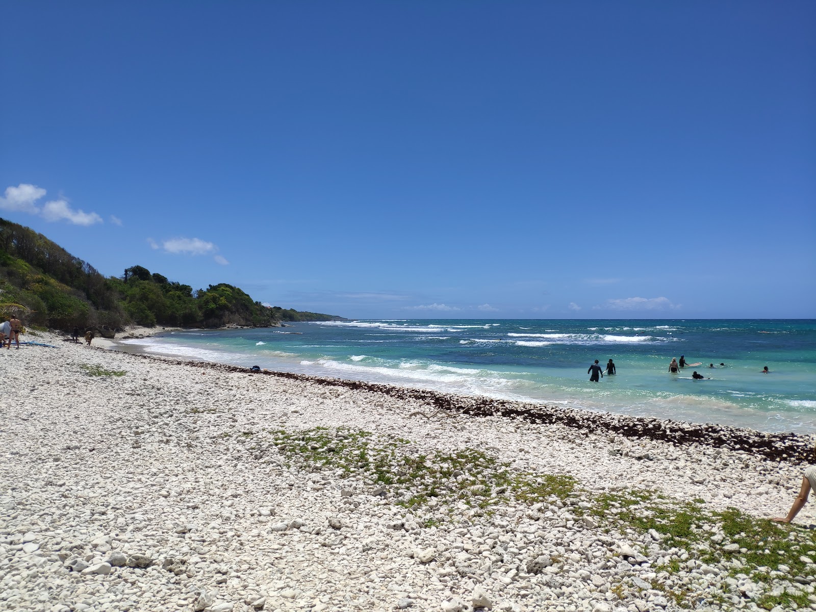 Plage de Gros Sable'in fotoğrafı kısmen temiz temizlik seviyesi ile