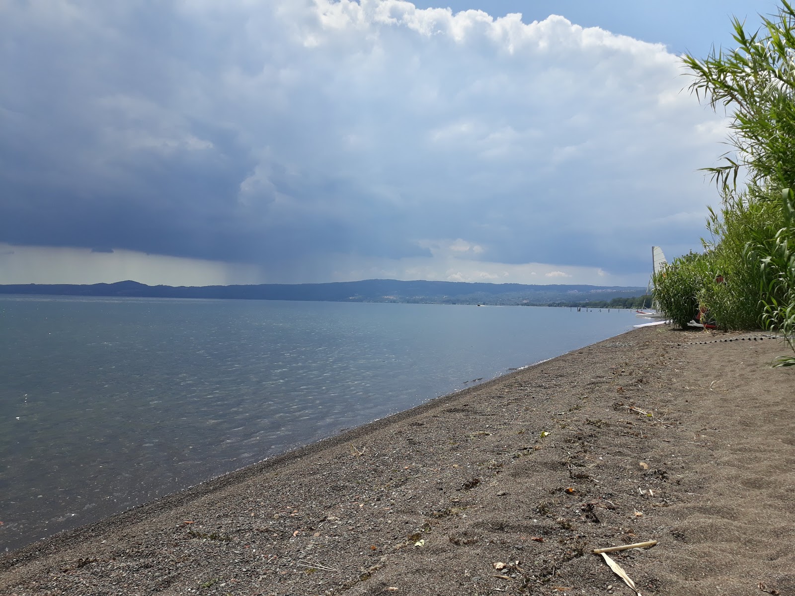 Foto af Spiaggia la Cappelletta med lang lige kyst