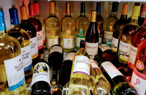 Liquor Store «Fairfield Wine & Liquor», reviews and photos, 296 Fairfield Ave, Waterbury, CT 06708, USA