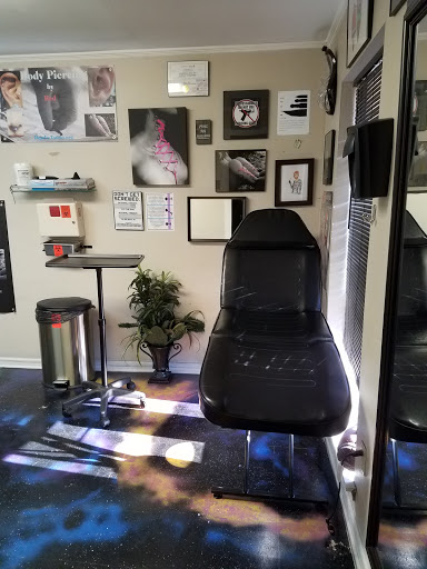 Tattoo Shop «Deja Vu Tattoo & Body Piercing», reviews and photos, 10466 Airline Hwy, Baton Rouge, LA 70816, USA