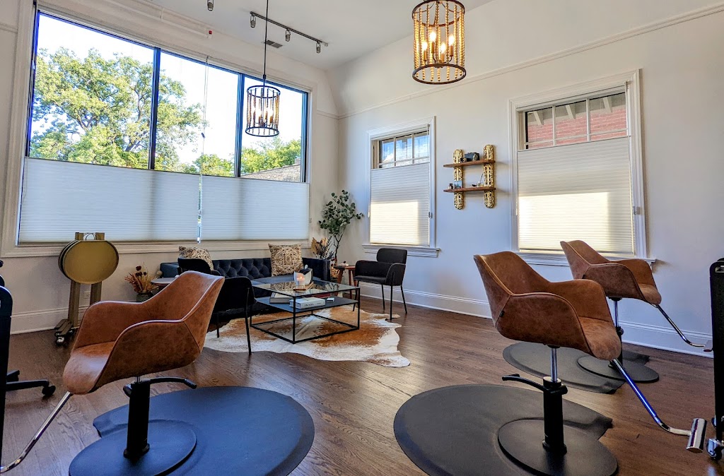 C I T Y & S H O R E STUDIO, NORTHSHORE 60093