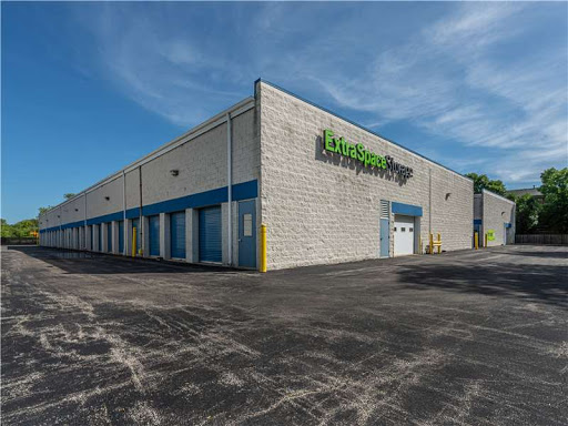 Self-Storage Facility «The Lock Up Self Storage», reviews and photos, 3850 W Devon Ave, Lincolnwood, IL 60712, USA