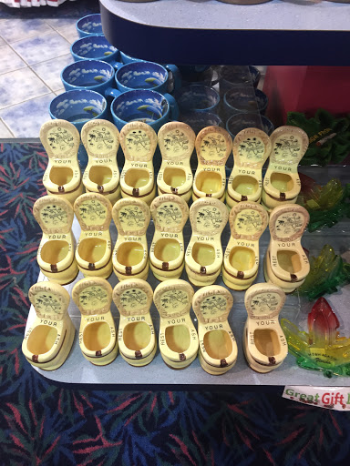 Gift Shop «Jungle Falls Gift Shop», reviews and photos, 5265 W Irlo Bronson Memorial Hwy, Kissimmee, FL 34746, USA