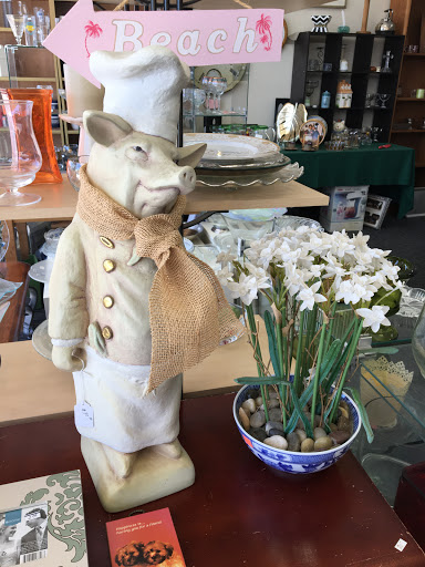 Thrift Store «Alpine Attic Thrift Shop», reviews and photos, 2115 Pacific Coast Hwy, Lomita, CA 90717, USA