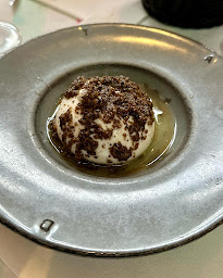 Photo n°102 de Livio à Neuilly-sur-Seine ()