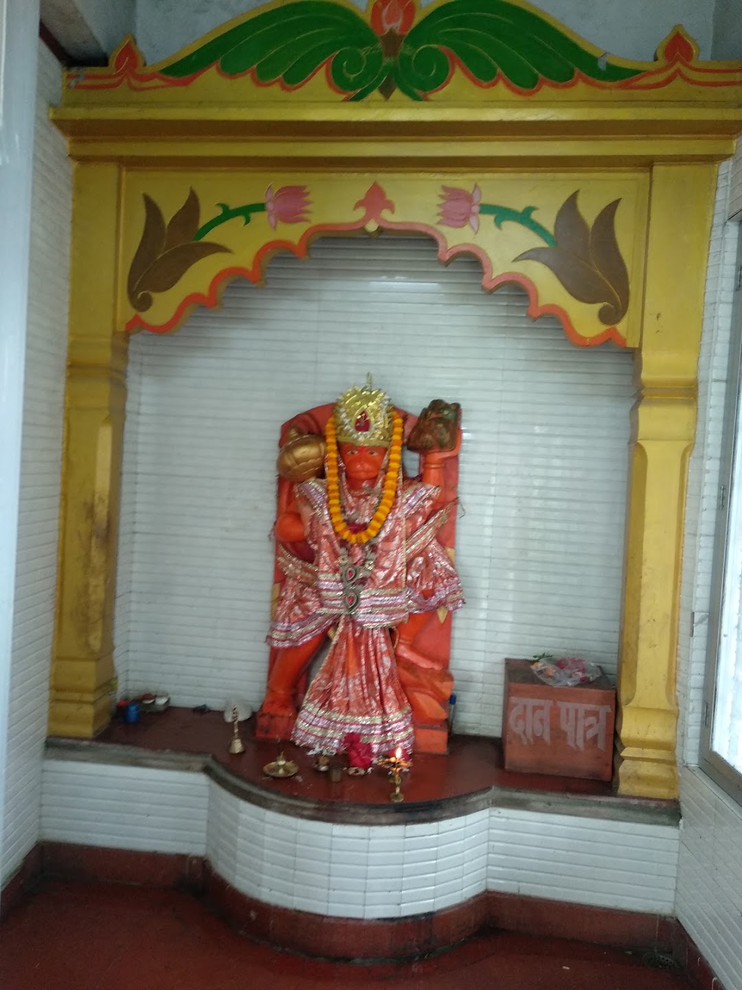श्री दुर्गा माता.. हनुमान जी...... राधा कृष्णा मंदिर