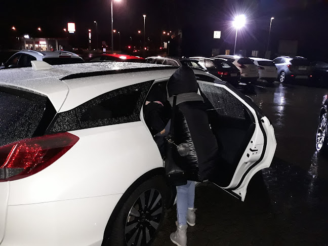 Kommentarer og anmeldelser af Car House