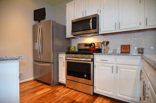 Real Estate Agency «Dina Azzam, Realtor / Architect, RE/MAX Select Properties», reviews and photos, 20 Pidgeon Hill Dr #201, Sterling, VA 20165, USA