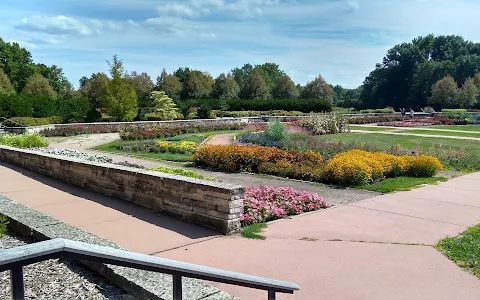 University of Illinois Arboretum image