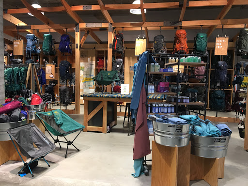 Camping Store «REI», reviews and photos, 71 Raymond Rd, West Hartford, CT 06107, USA