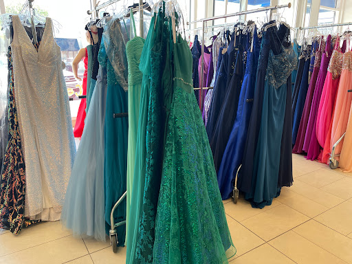 Formal Wear Store «Le Femme Boutique», reviews and photos, 1931 Tilghman St, Allentown, PA 18104, USA