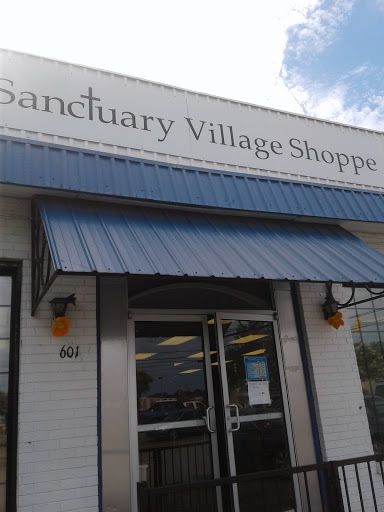 Sanctuary Village Shoppe, 601 S Gloster St, Tupelo, MS 38801, USA, 