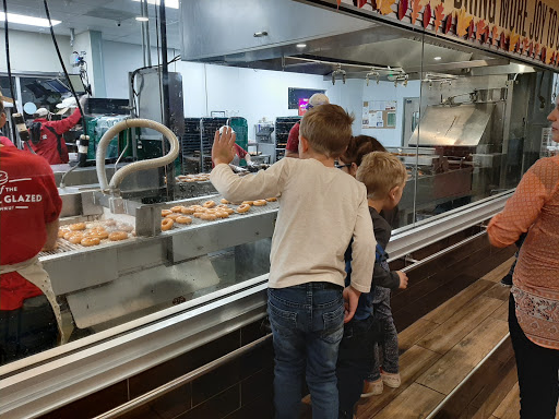 Bakery «Krispy Kreme Doughnuts», reviews and photos, 417 W University Pkwy, Orem, UT 84057, USA