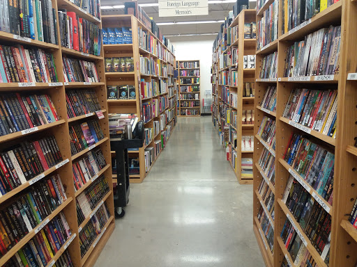 Book Store «Half Price Books», reviews and photos, 1328 Butterfield Rd, Downers Grove, IL 60515, USA