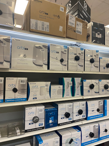 Computer Store «Micro Center», reviews and photos, 1349 Som Center Rd, Mayfield Heights, OH 44124, USA