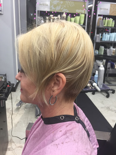 Hair Salon «Haute L.A. Aveda Salon & Boutique», reviews and photos, 505 Pier Ave, Hermosa Beach, CA 90254, USA