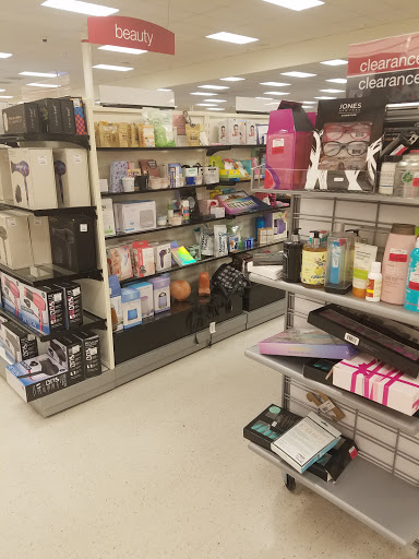 Shopping Mall «Vineyard Town Center Shopping Center», reviews and photos, 451 Vineyard Blvd, Morgan Hill, CA 95037, USA