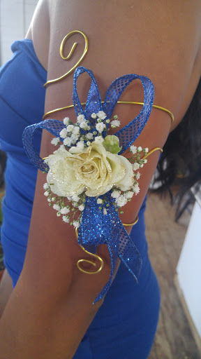 Florist «Platform 322», reviews and photos, 322 W Main St, Lexington, IL 61753, USA